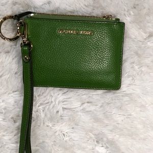 ☘️Green Michael Kors Wallet Wristlet☘️